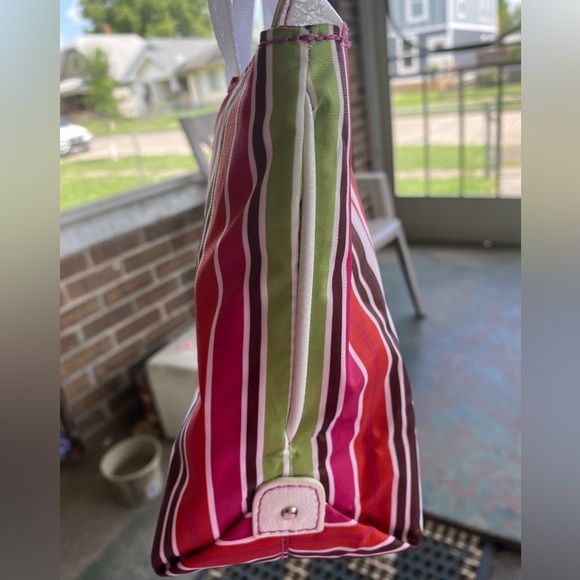 LIZ CLAIBORNE STRIPED TOTE BAG - Picture 5 of 14